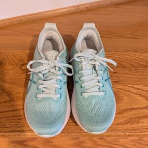 Women's Asics Gel Kayano 31 Athletic Shoes